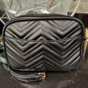 Lola Mae Black quilted crossbody